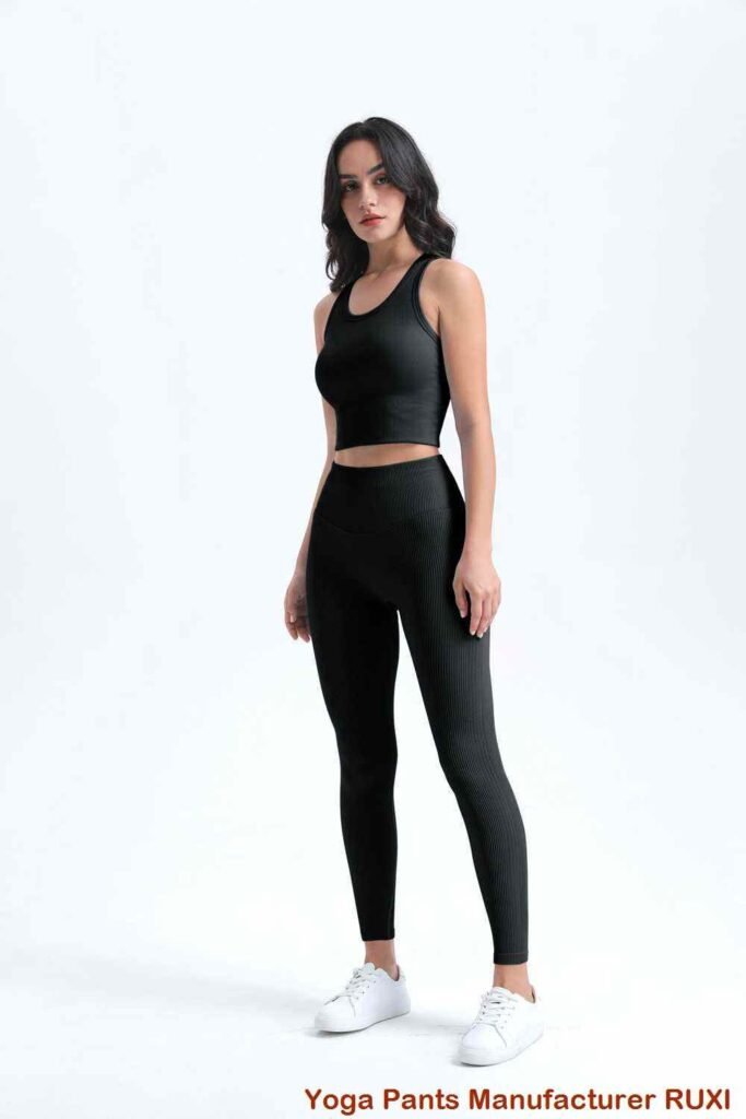 Capri Yogahose bequeme stylische Fitnessbekleidung Ruxi