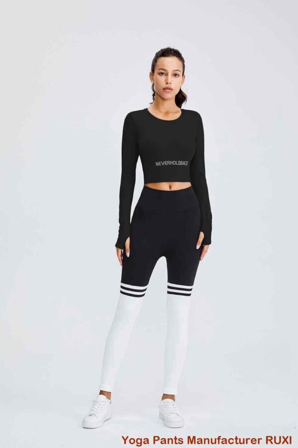 Stilvolles schwarzes Sportjackett mit Jeans Ruxi ch2274