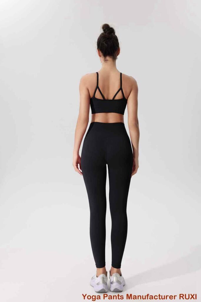 Schwarze Yogahose bequeme dehnbare Activewear Ruxi ch09